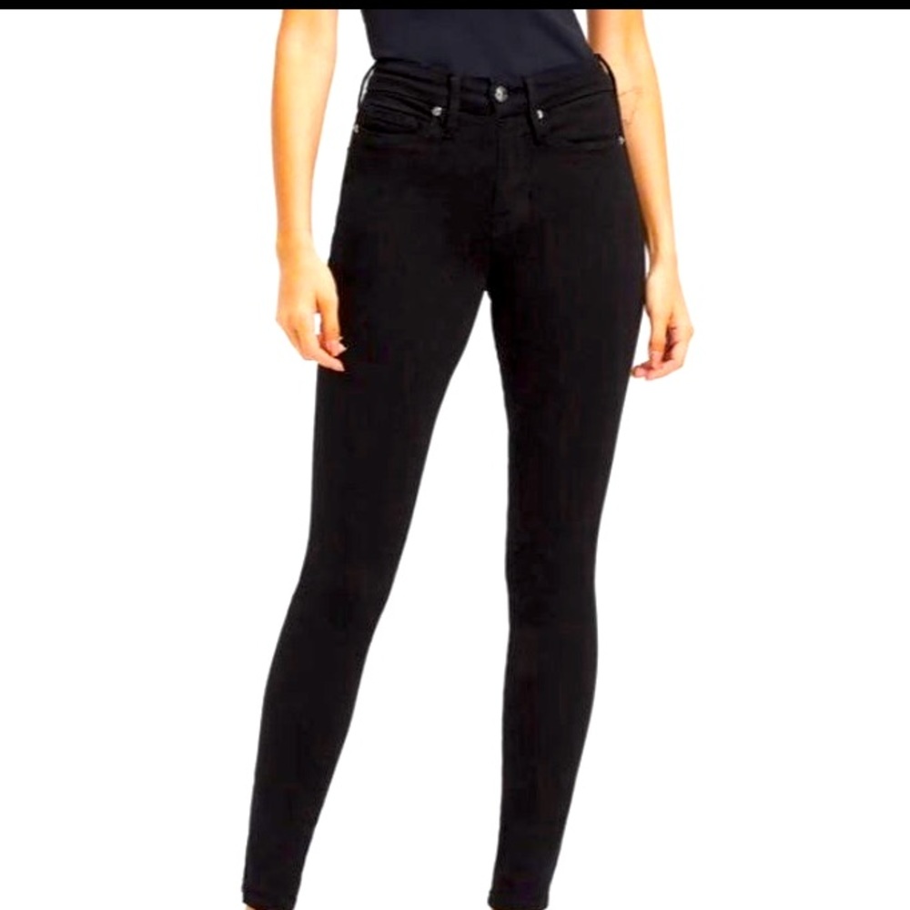 Good American black skinny jeans. Size 10